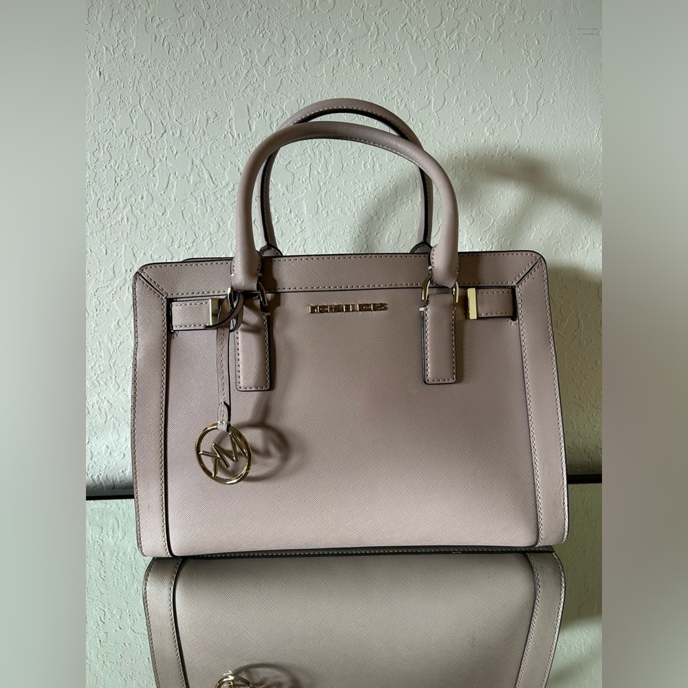 MICHAEL KORS SATCHEL